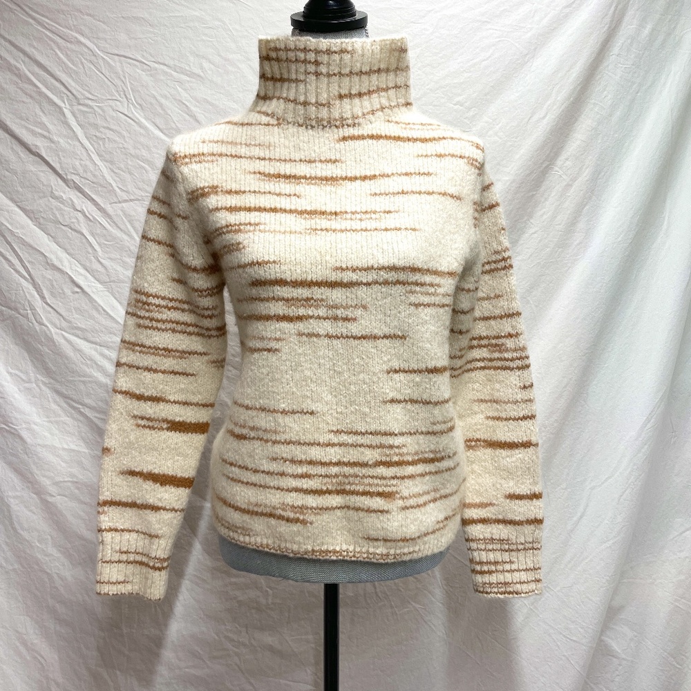 Banana Republic Turtleneck Sweater – Size Small